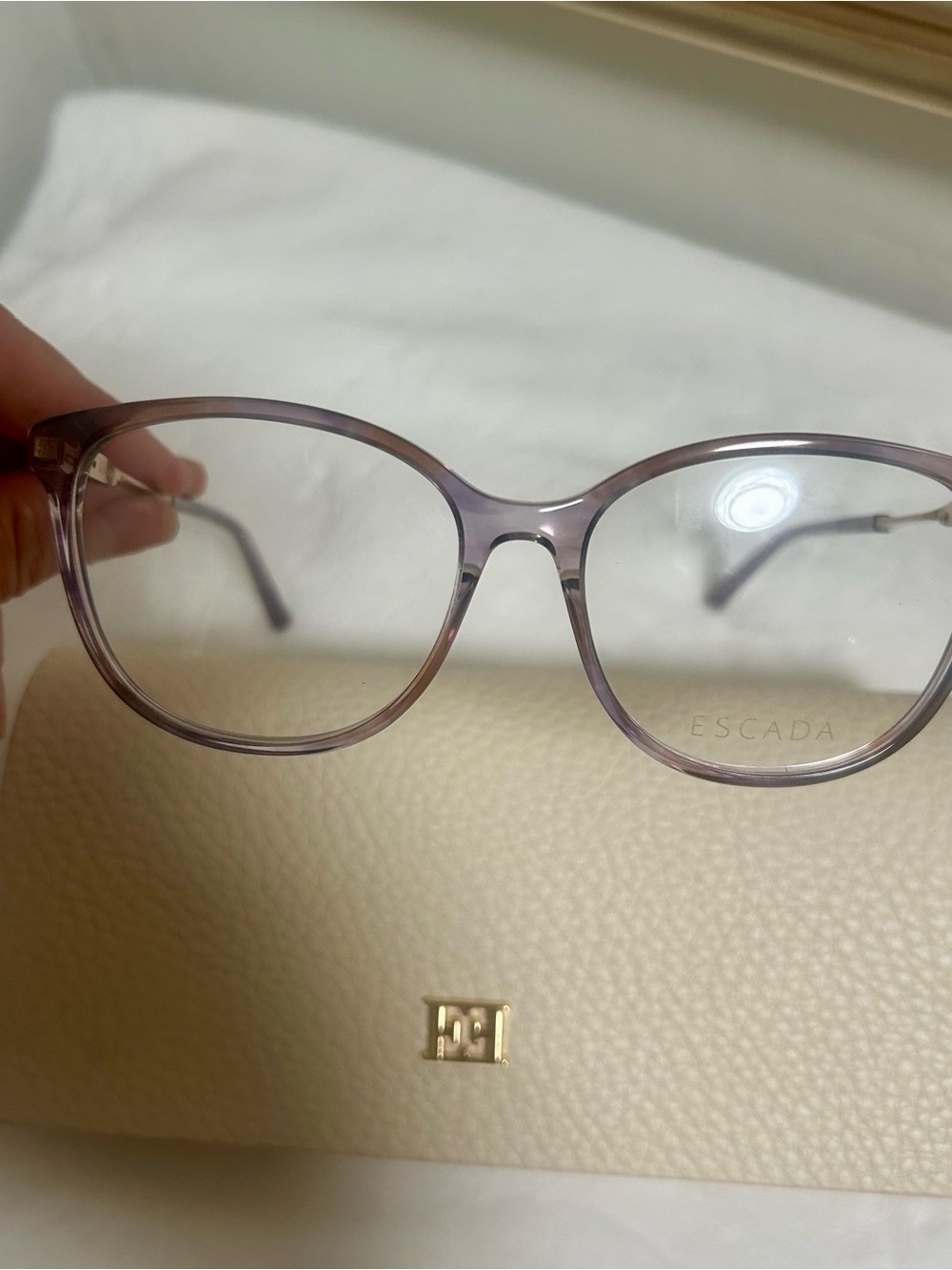 New Escada Rx Glasses - Picture 4 of 8